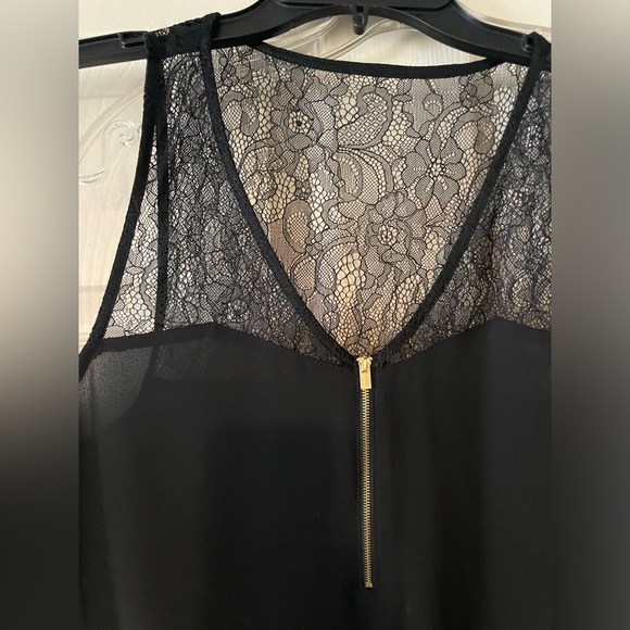 Women’s express tank. Brand new with tag - Picture 3 of 7